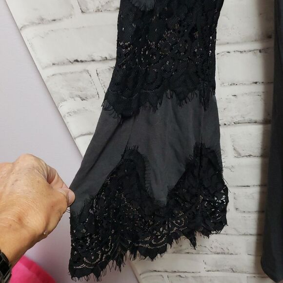 Express dress   - Picture 3 of 4